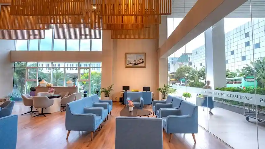 Bright and quiet clinic lobby with seating